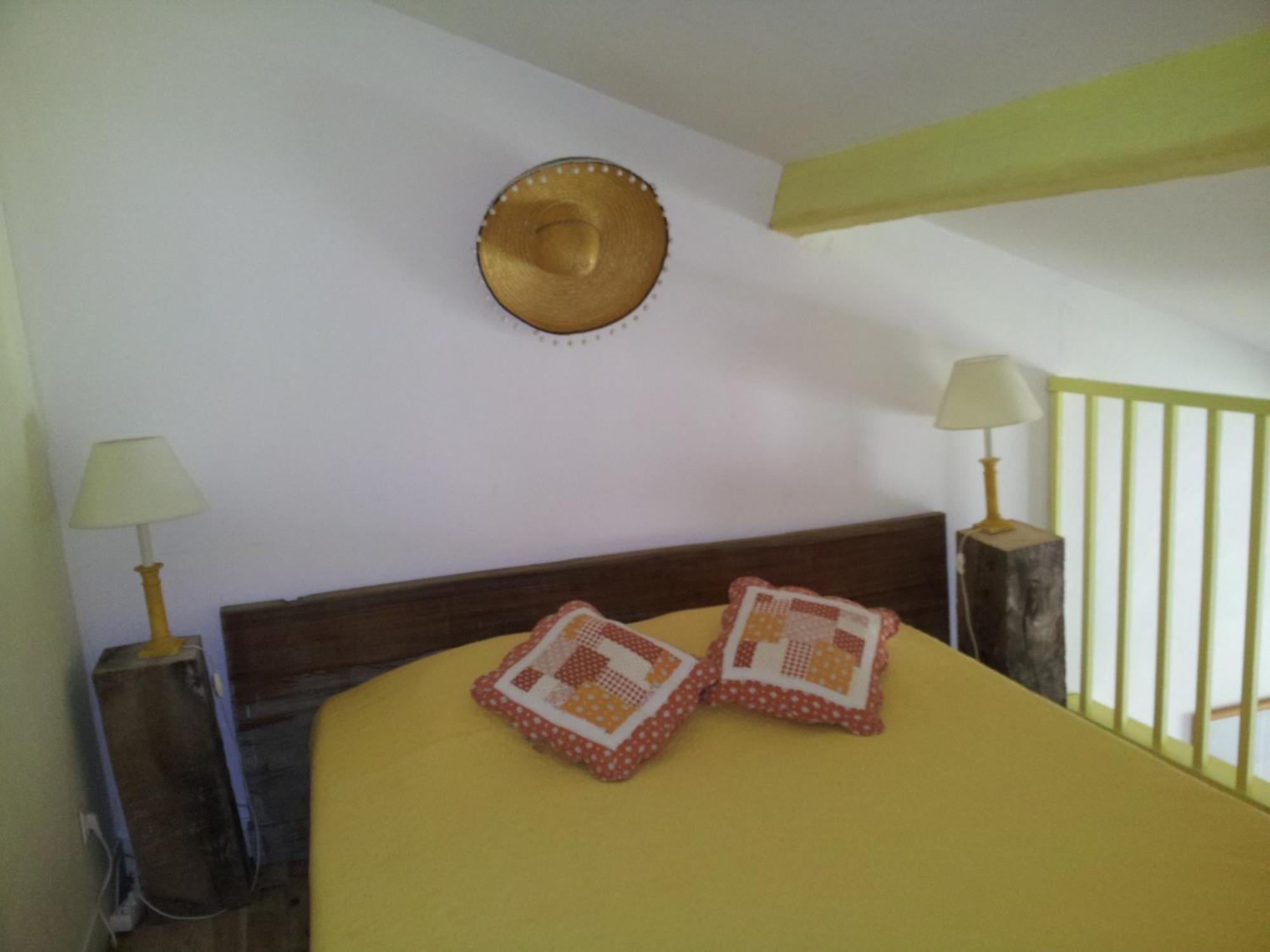 Chambres D'Hotes Aux Tournesols Malaucène Esterno foto