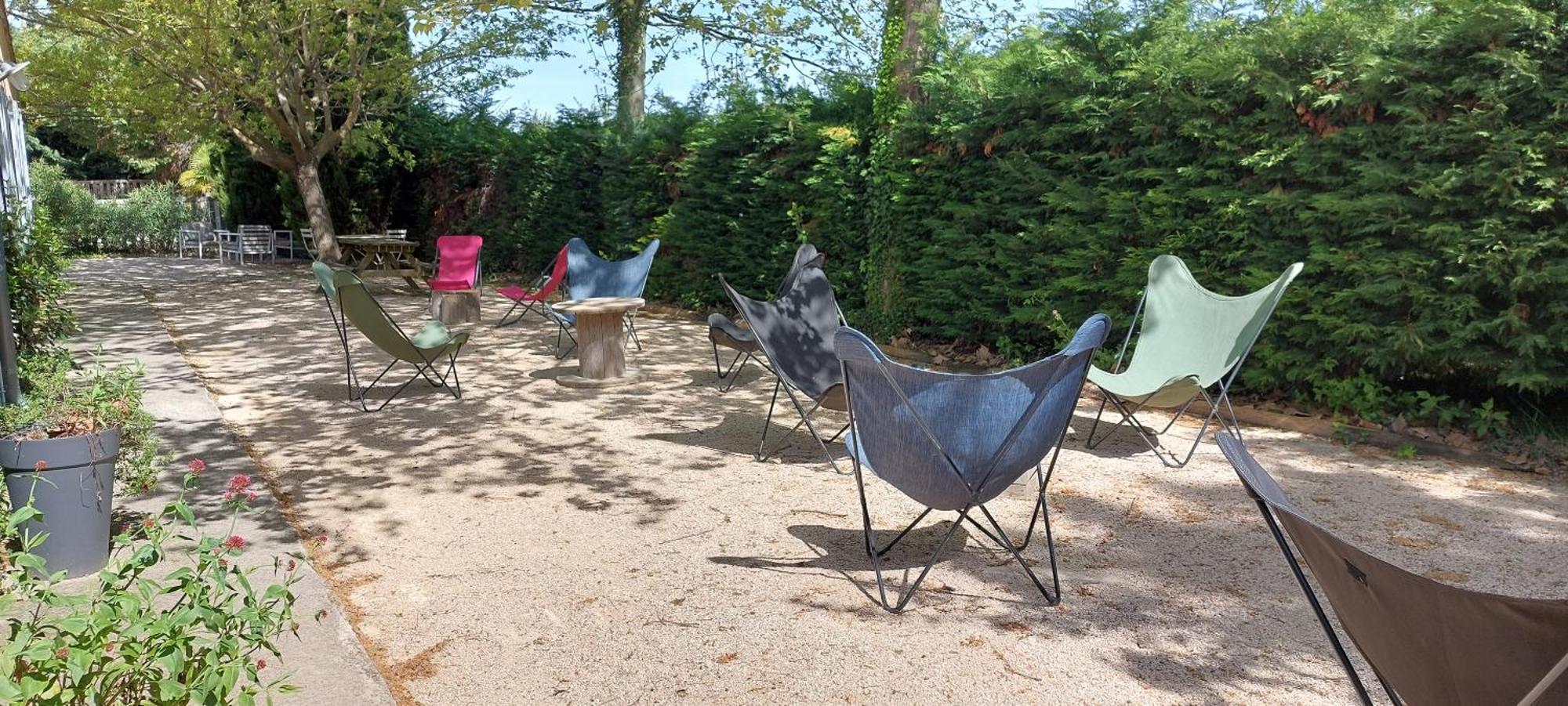 Chambres D'Hotes Aux Tournesols Malaucène Esterno foto