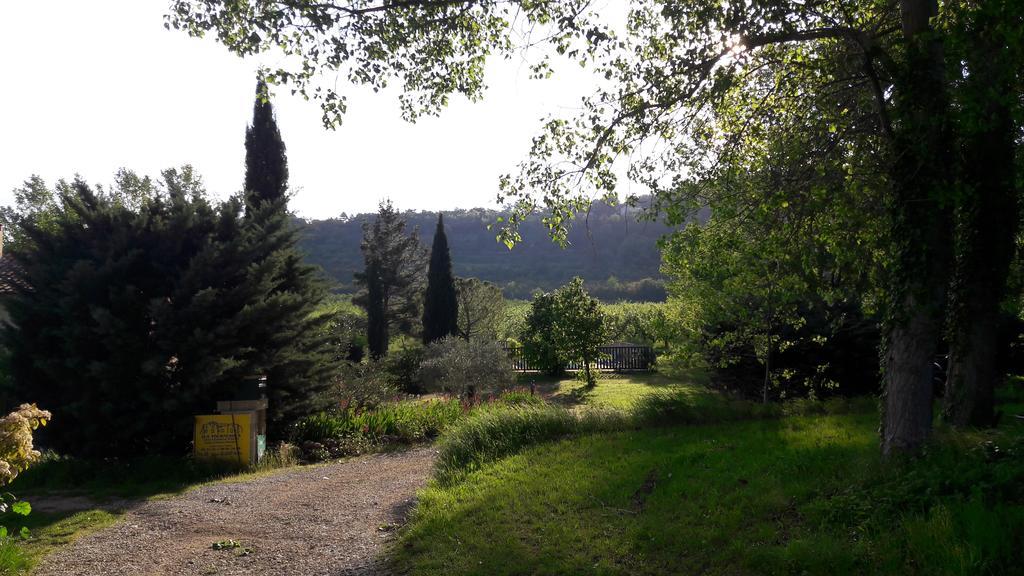 Chambres D'Hotes Aux Tournesols Malaucène Esterno foto